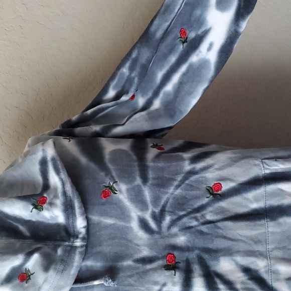 Eighty Eight brand medium tie dyed with roses hoodie men's unisex - Picture 9 of 10